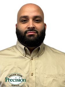 Employee photo of Luis R